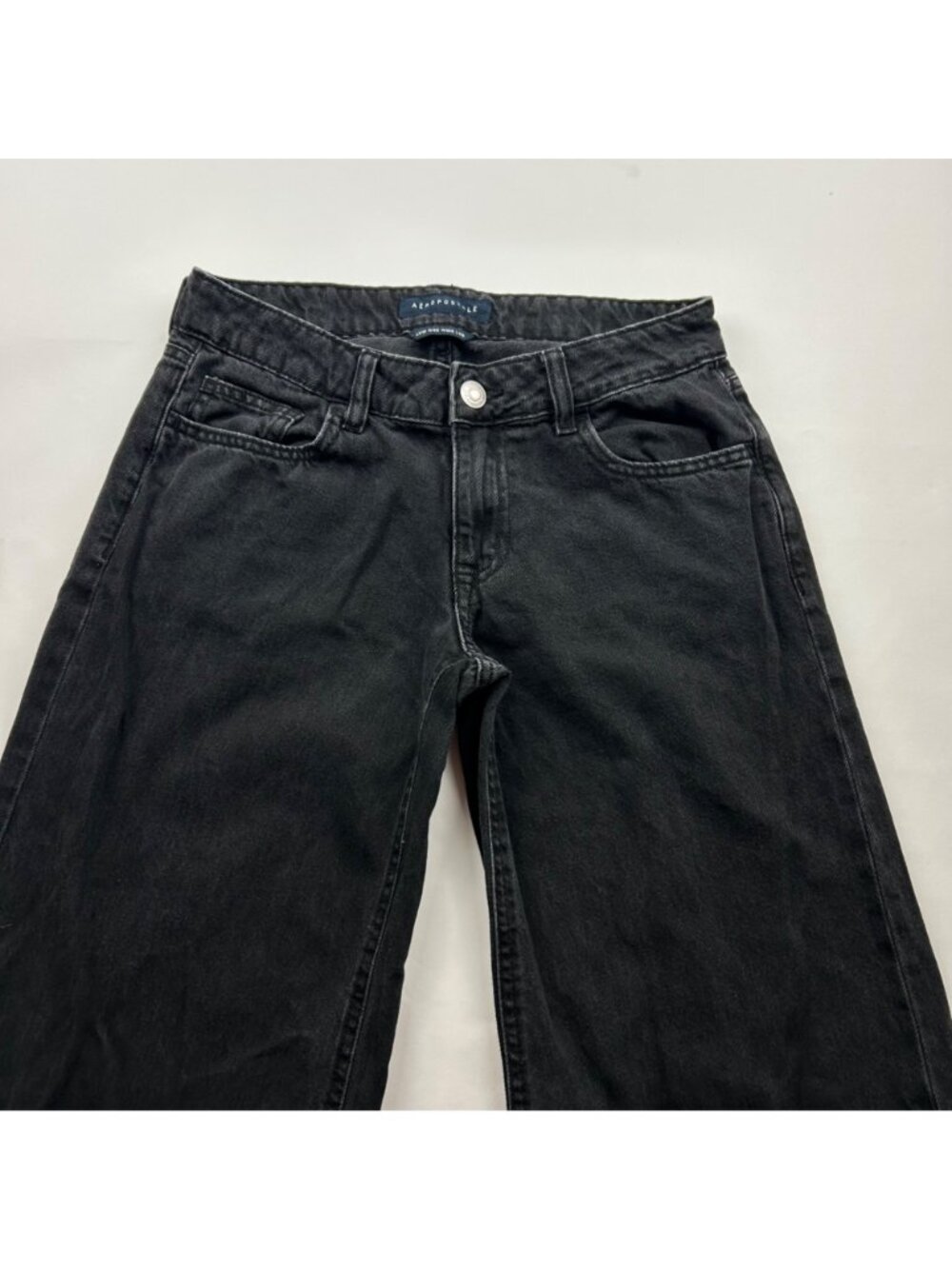 Aeropostale Black Denim Low Rise Wide Leg Jeans 4R - Picture 2 of 6